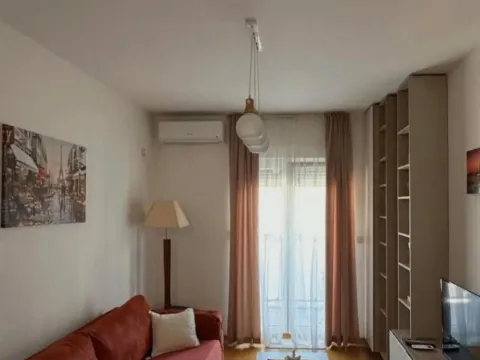 Izdavanje, jednosoban stan, 45m², City Kvart, Podgorica - image 3
