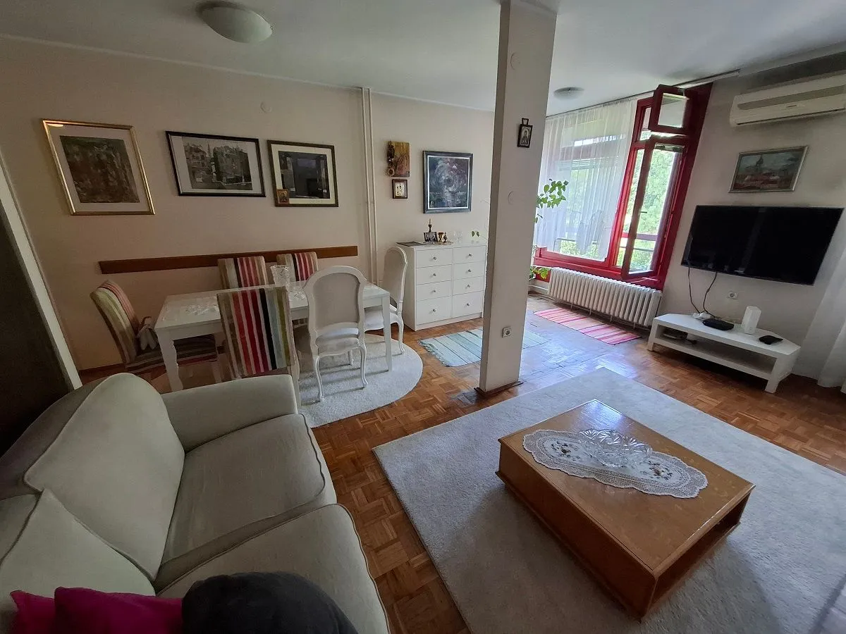 Prodaja, trosoban stan, 77m², Banjica, Voždovac Sve Podlokacije