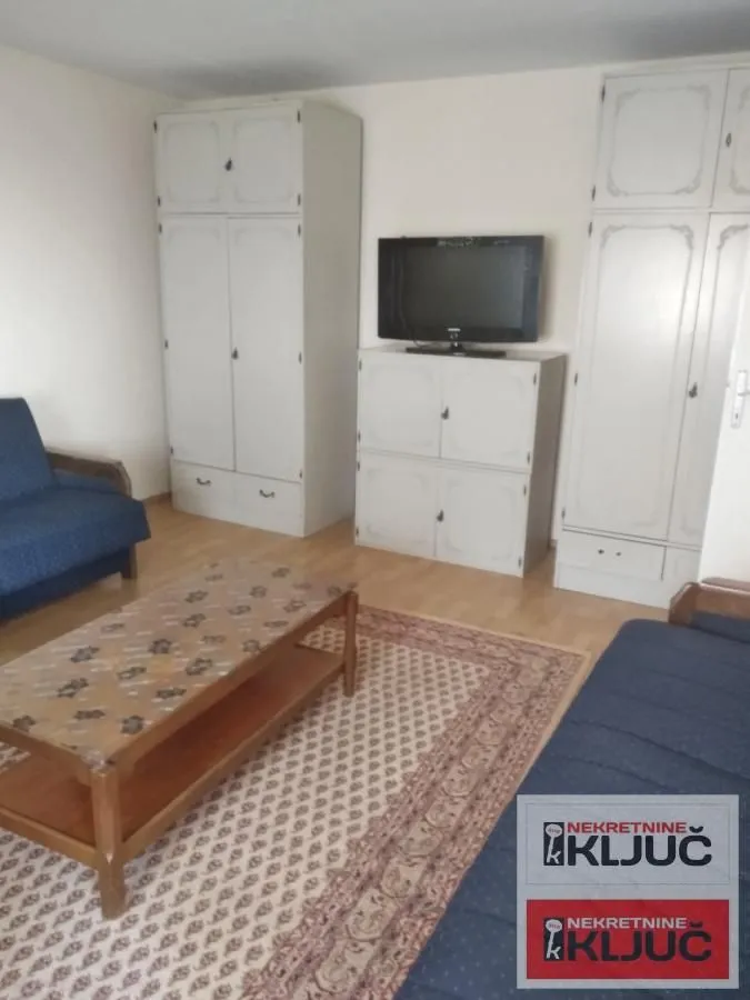 Izdavanje, jednosoban stan, 40m², Novo naselje, Novi Sad