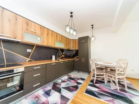 Rent, two bedroom apartment, 70m², Stara Varoš, Podgorica - image 2