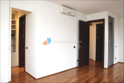 Izdavanje, stan, 176m², Kalenić Pijaca, Vračar Sve Podlokacije - image 23