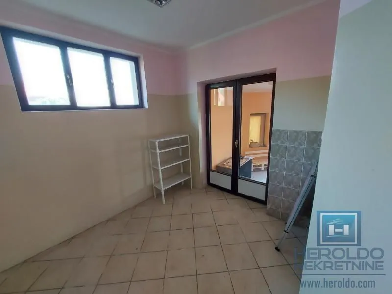 Rent, office space, 84m², Centar, Jagodina