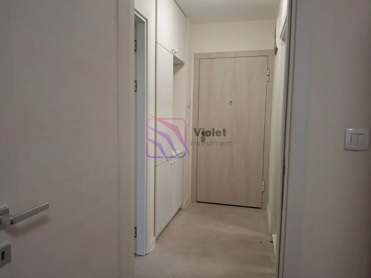 Izdavanje, jednosoban stan, 40m², Pobrežje, Podgorica