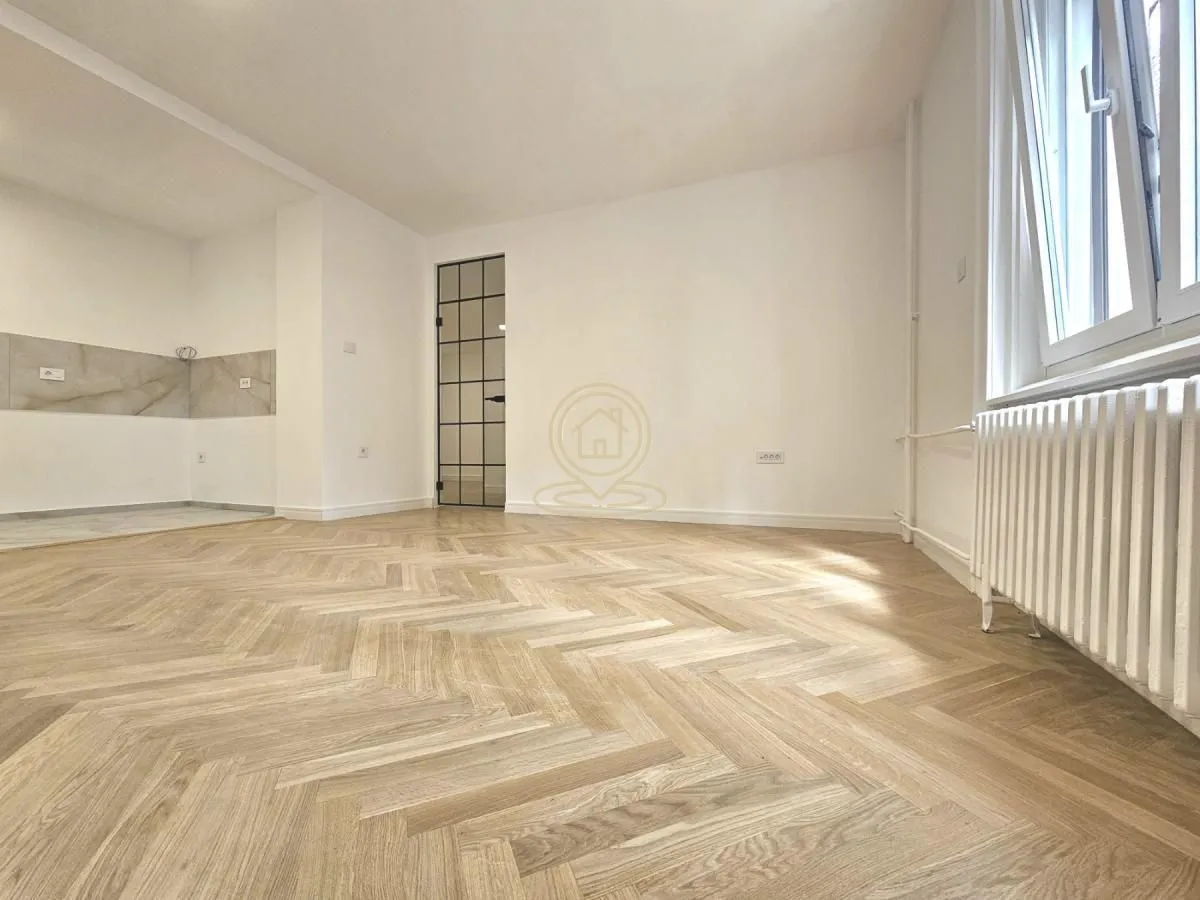Sale, four bedroom apartment, 112m², Stari grad, Novi Sad