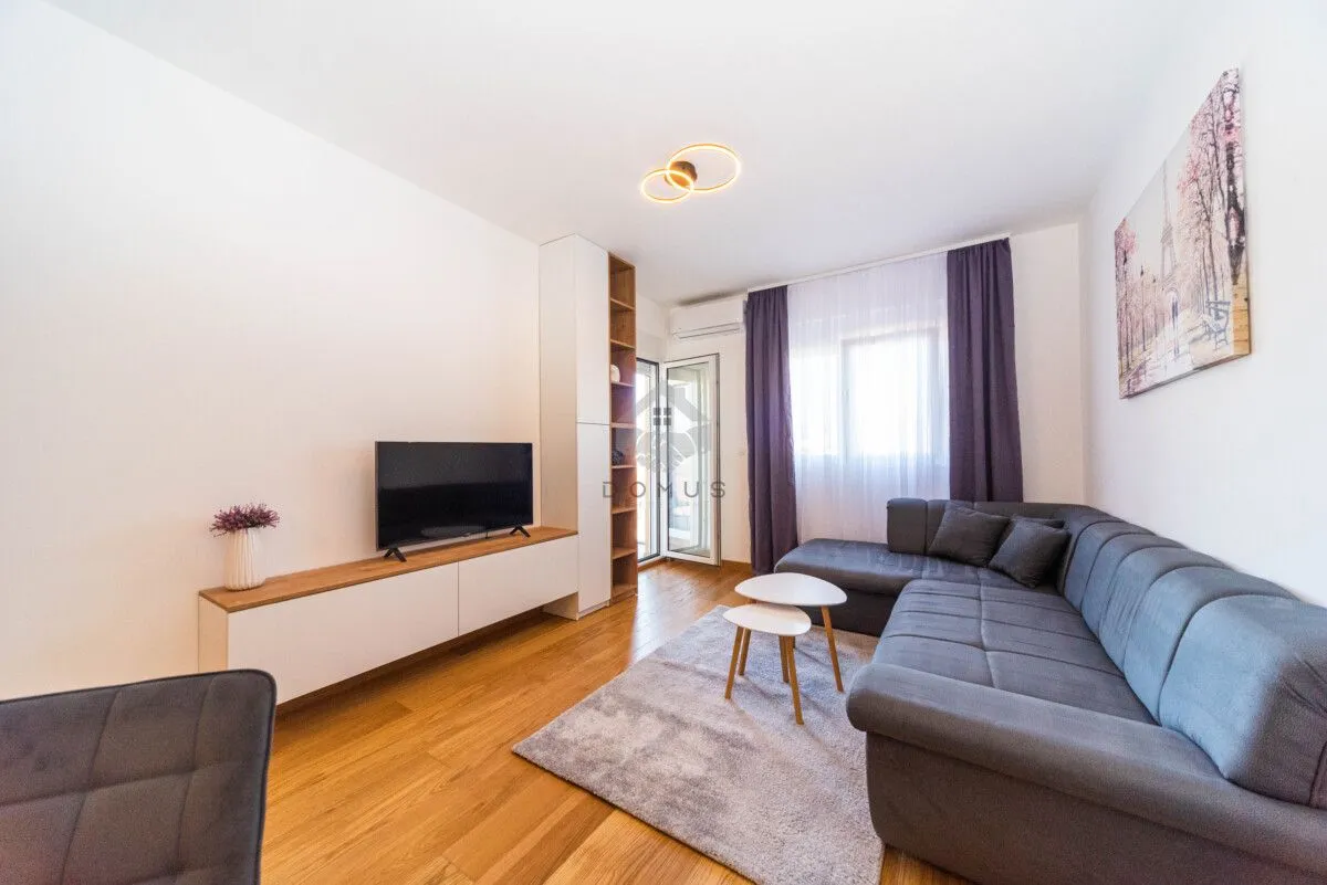 Izdavanje, jednosoban stan, 45m², New City, Podgorica