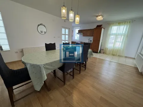 Rent, house, 100m², Ćuprija, Srbija - image 1