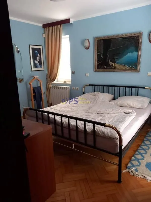 Prodaja, kuća, 400m², Podgorica, Crna Gora