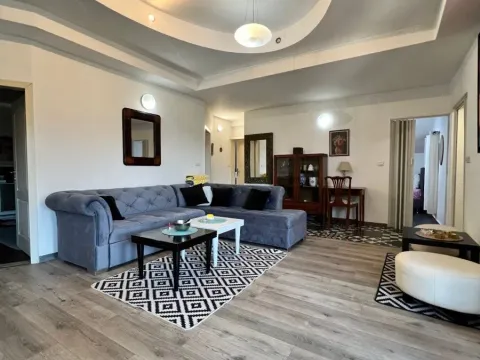 Izdavanje, trosoban stan, 115m², Zelenika, Podgorica - image 3