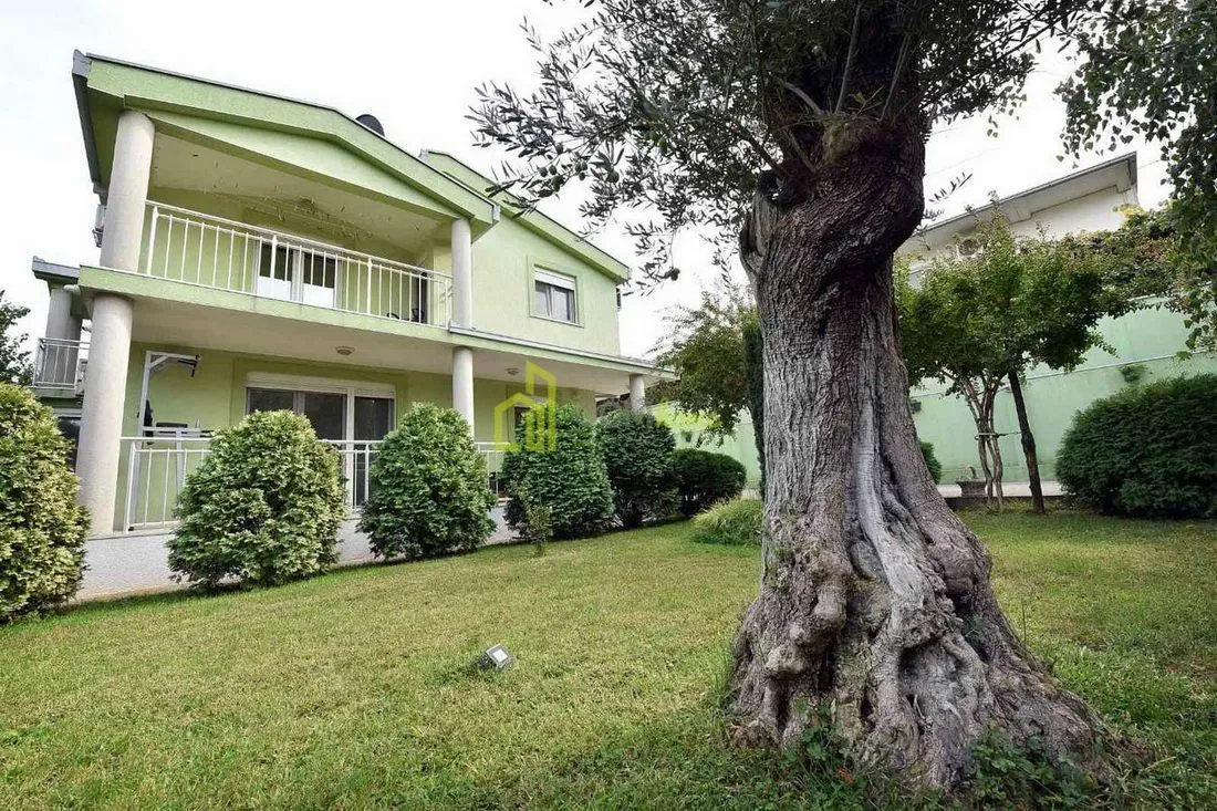 Rent, house, 175m², Podgorica, Crna Gora