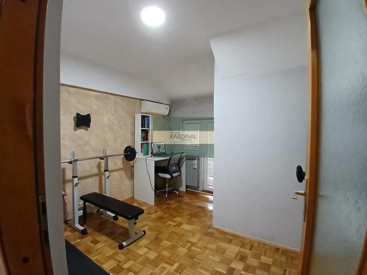 Prodaja, dvosoban stan, 60m², Centar, Jagodina
