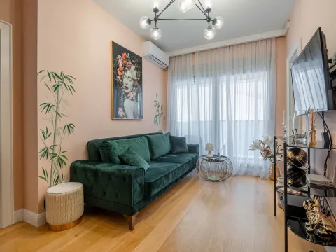Sale, three bedroom apartment, 132m², Škaljari, Kotor - image 19
