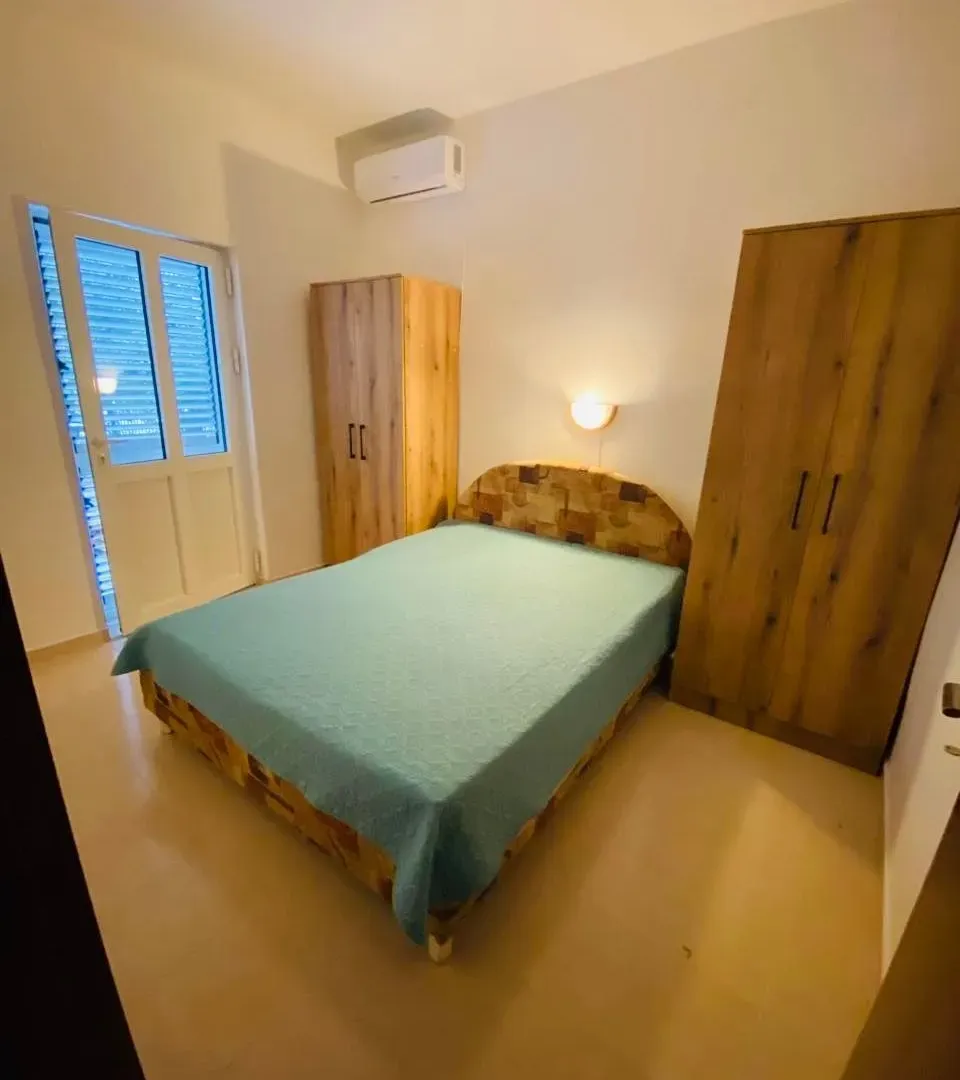 Sale, one bedroom apartment, 38m², Petrovac, Budva