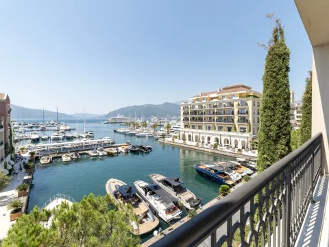Prodaja, trosoban stan, 228m², Porto Montenegro, Tivat - image 3