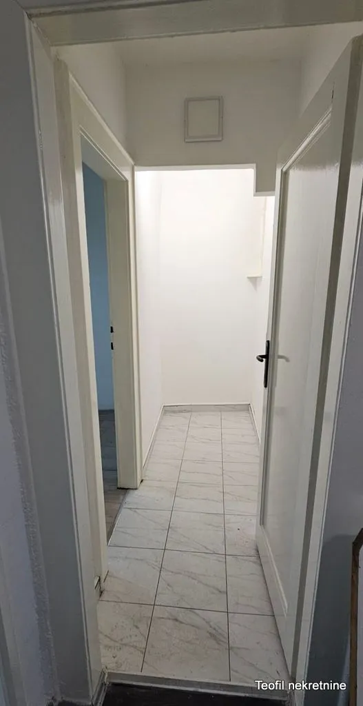 Sale, three bedroom apartment, 60m², Vračar, Šid