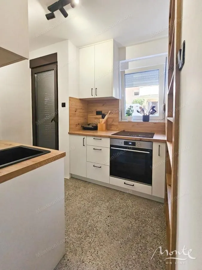 Sale, two bedroom apartment, 52m², Dubovica, Budva