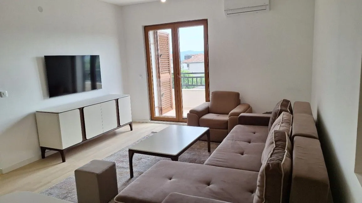 Prodaja, trosoban stan, 107m², Mažina, Tivat