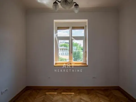 Sale, four bedroom apartment, 125m², Centar Sve Podlokacije, Beograd - image 2