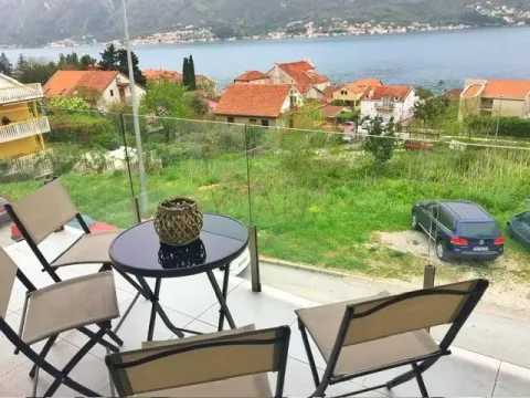 Izdavanje, jednosoban stan, 52m², Dobrota, Kotor - image 11