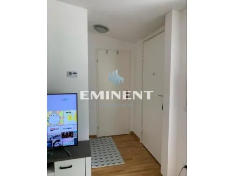 Izdavanje, trosoban stan, 80m², Vračar Hram, Vračar Sve Podlokacije - image 6