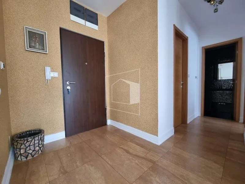 Rent, apartment, 68m², City Kvart, Podgorica