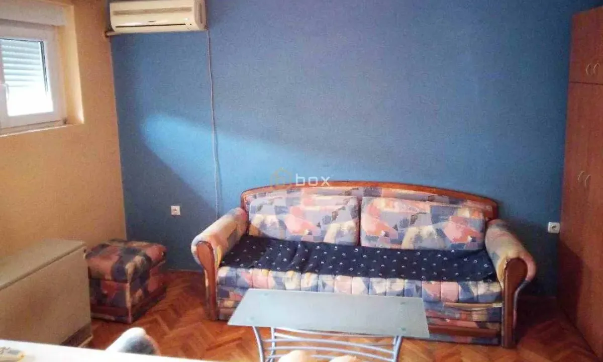 Izdavanje, garsonjera, 35m², Medijana, Niš