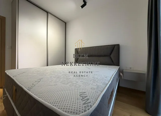 Izdavanje, jednosoban stan, 45m², City Kvart, Podgorica