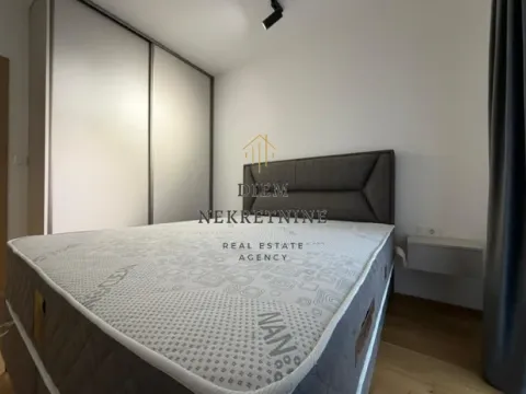 Rent, one bedroom apartment, 45m², City Kvart, Podgorica - image 13