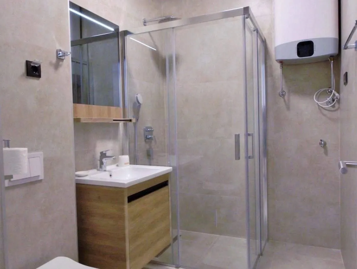 Rent, one bedroom apartment, 48m², Bečići, Budva
