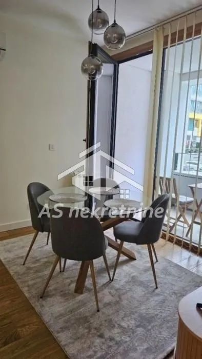 Izdavanje, dvosoban stan, 67m², Novi Beograd Sve Podlokacije, Beograd