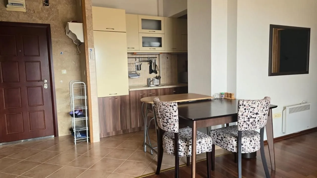 Prodaja, dvosoban stan, 74m², Petrovac, Budva