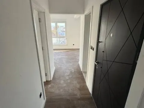 Prodaja, jednosoban stan, 44m², Centar, Tivat - image 6