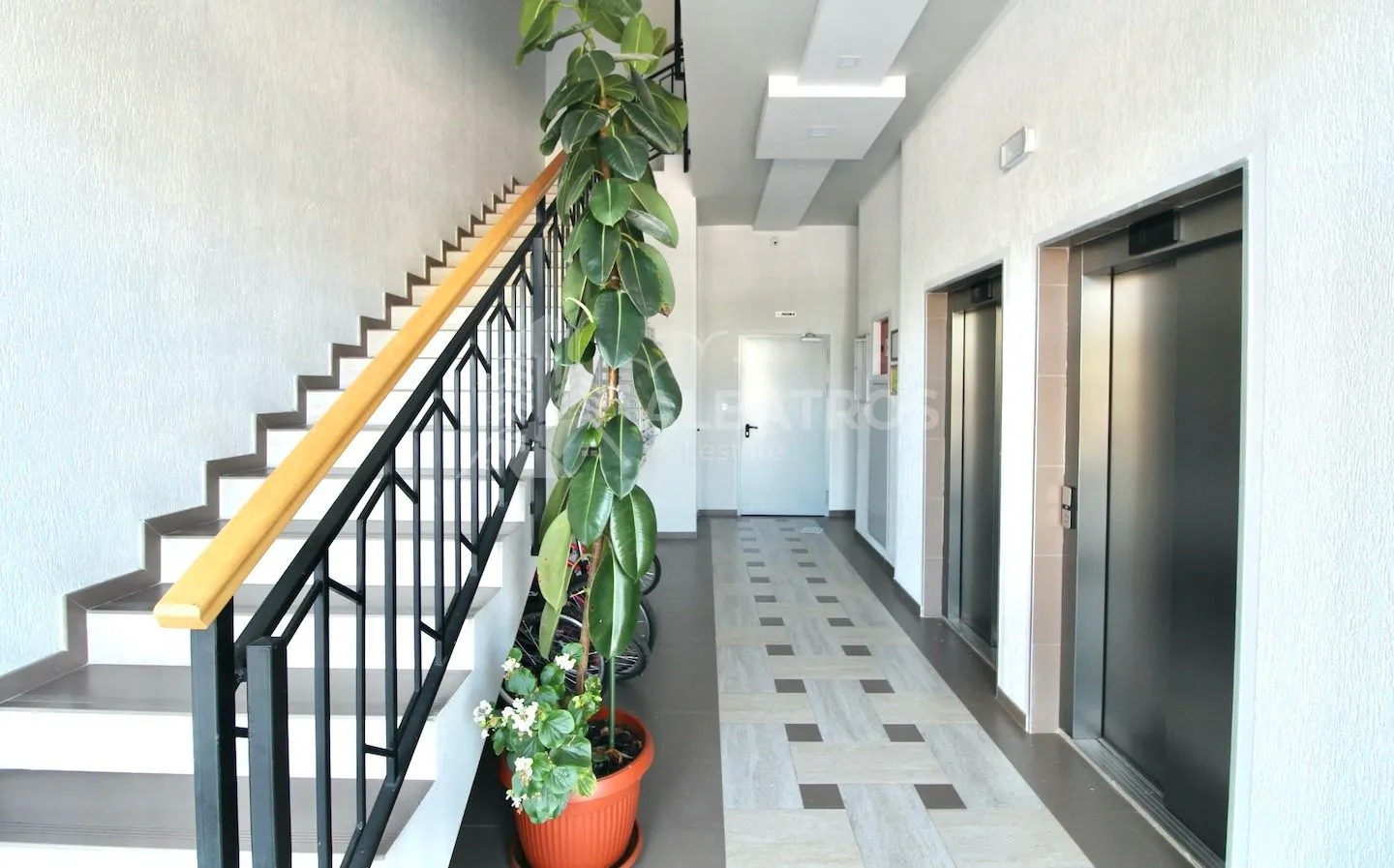 Daily-rent, one bedroom apartment, 51m², Centar, Bar