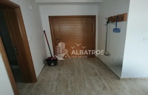Rent, one bedroom apartment, 45m², Polje, Bar - image 8