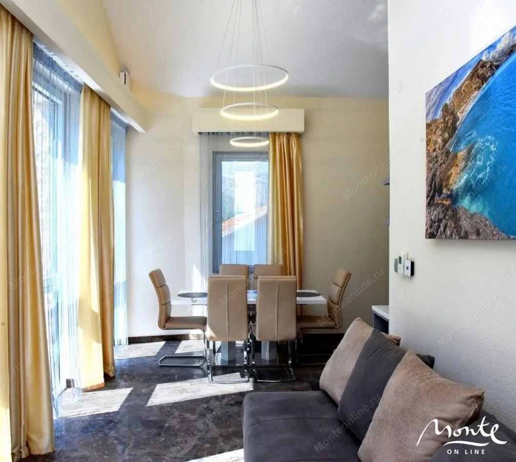 Sale, house, 382m², Stoliv, Kotor