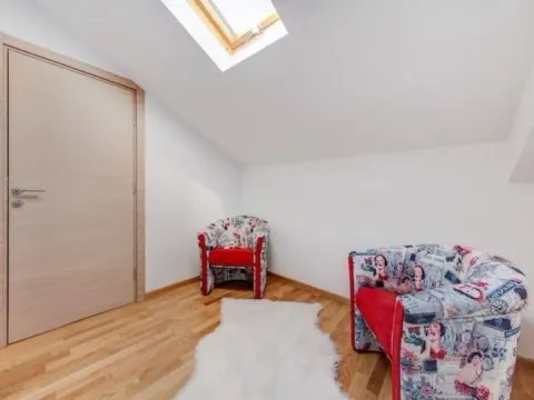 Rent, two bedroom apartment, 70m², Pobrežje, Podgorica - image 2