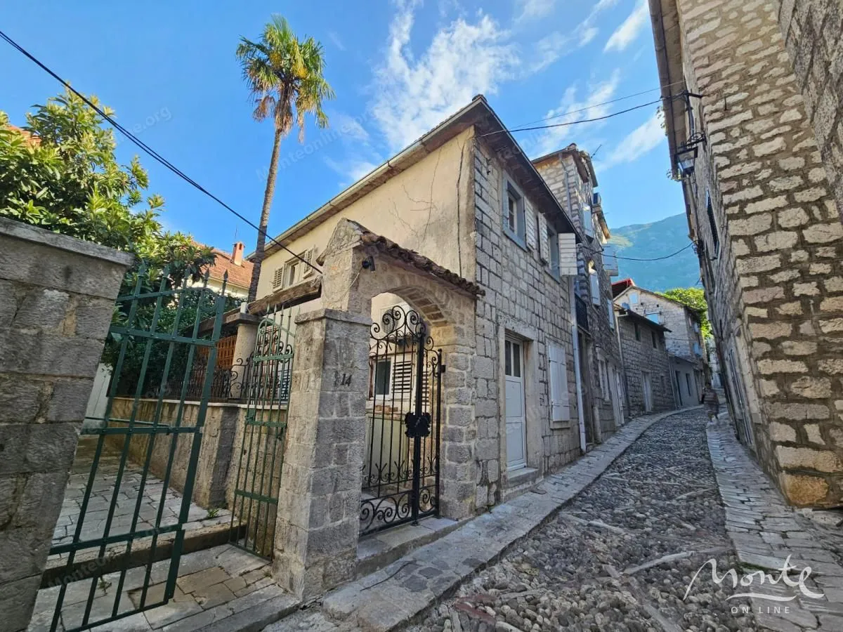 Prodaja, ugostiteljski objekat, 60m², Risan, Kotor