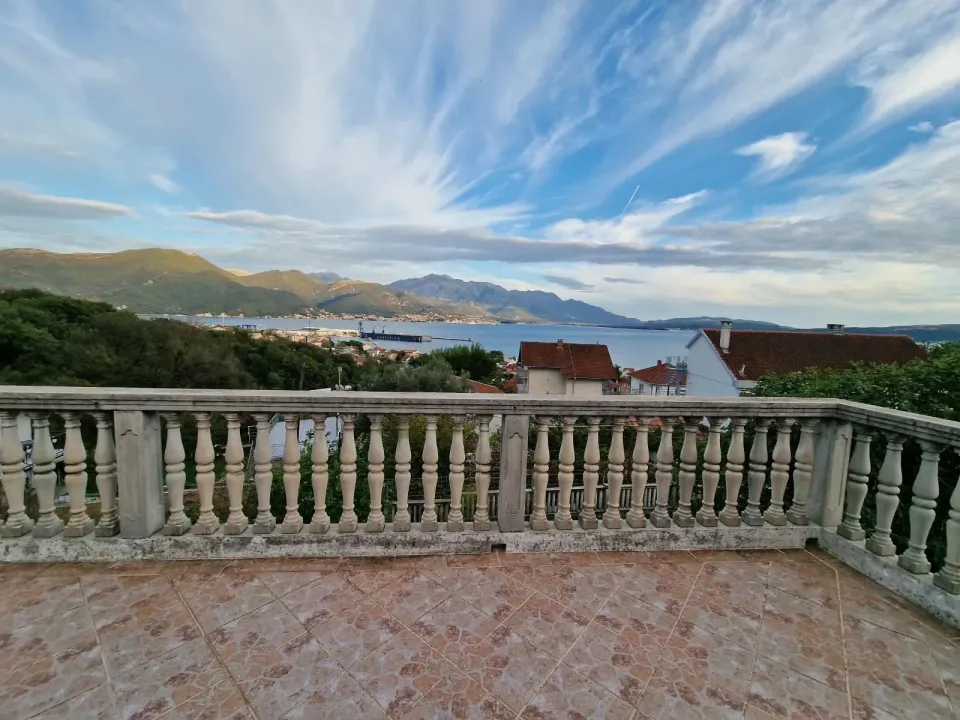 Prodaja, kuća, 95m², Bijela, Herceg Novi