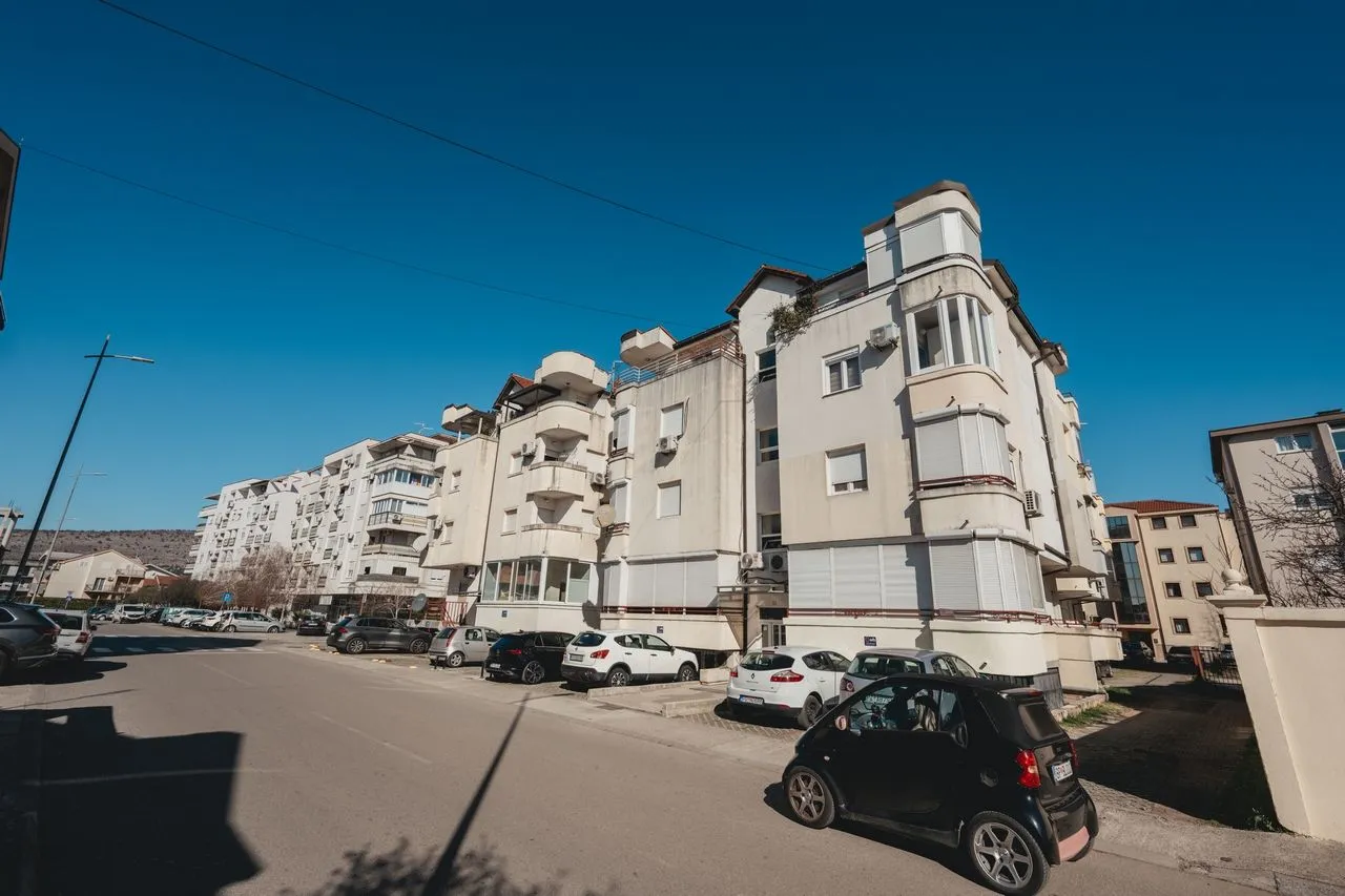Prodaja, jednosoban stan, 55m2, Blok 9, Podgorica