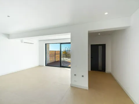 Prodaja, kuća, 130m², Tivat, Crna Gora - image 9