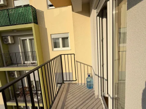 Rent, one bedroom apartment, 39m², Zabjelo, Podgorica - image 17