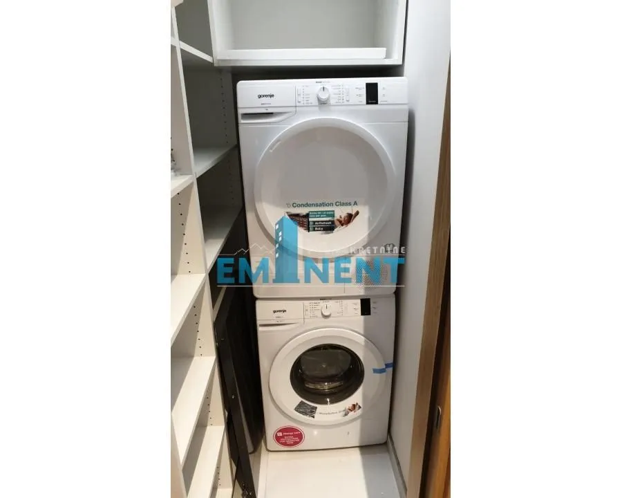 Izdavanje, trosoban stan, 85m², Stari Grad, Beograd