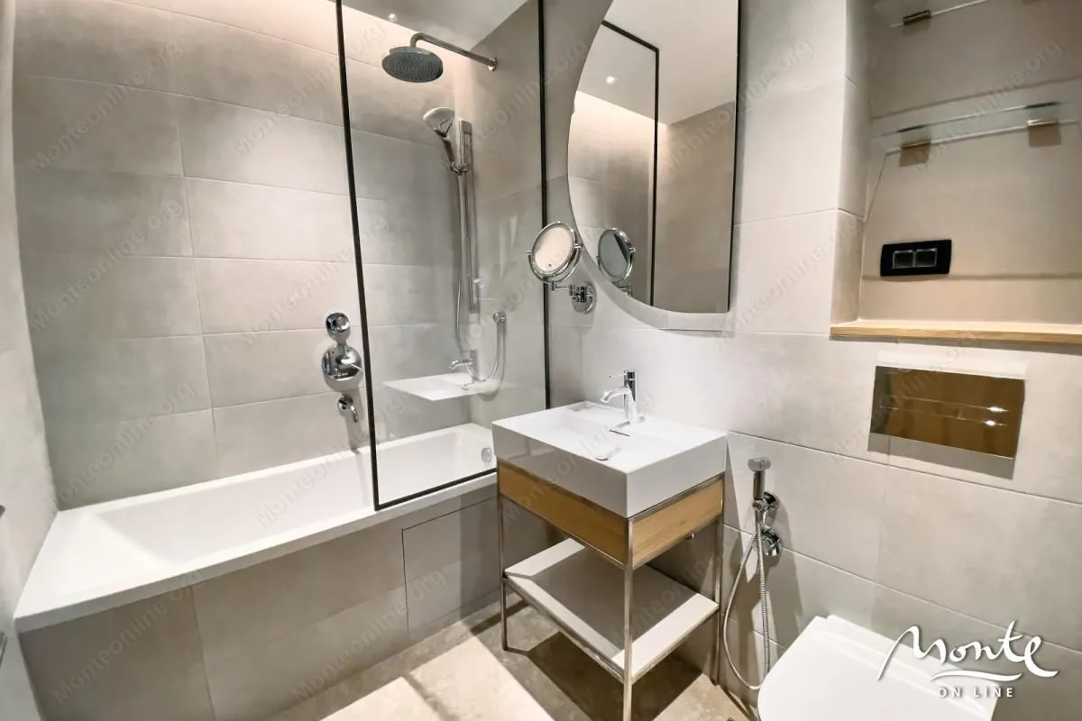 Prodaja, dvosoban stan, 102m², Tivat, Crna Gora