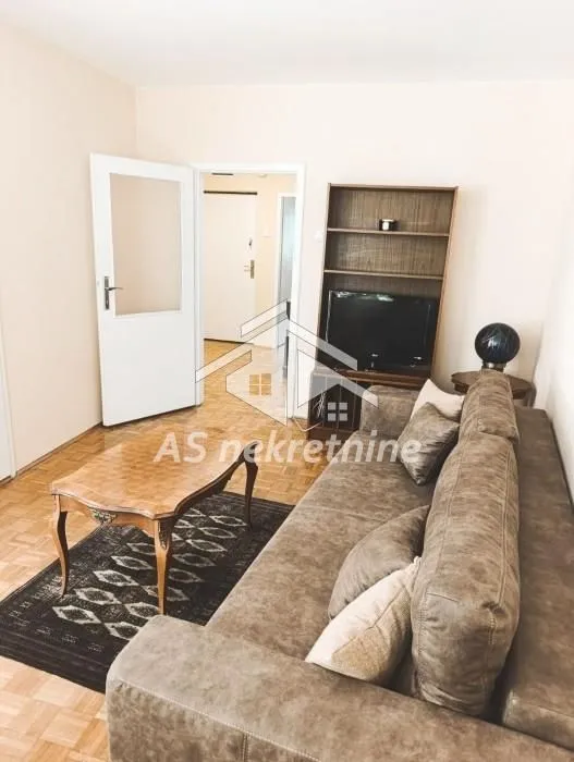 Rent, two bedroom apartment, 48m², Kalenić Pijaca, Vračar Sve Podlokacije