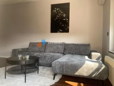 Rent, two bedroom apartment, 52m², Palilula Sve Podlokacije, Beograd