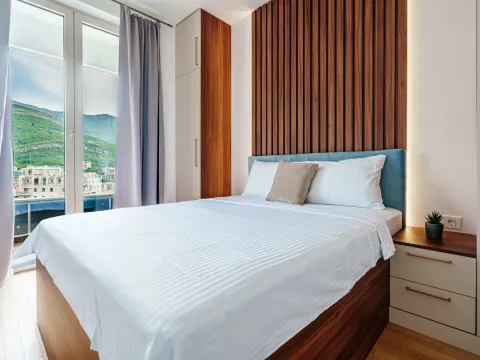 Sale, two bedroom apartment, 65m², Bečići, Budva - image 4