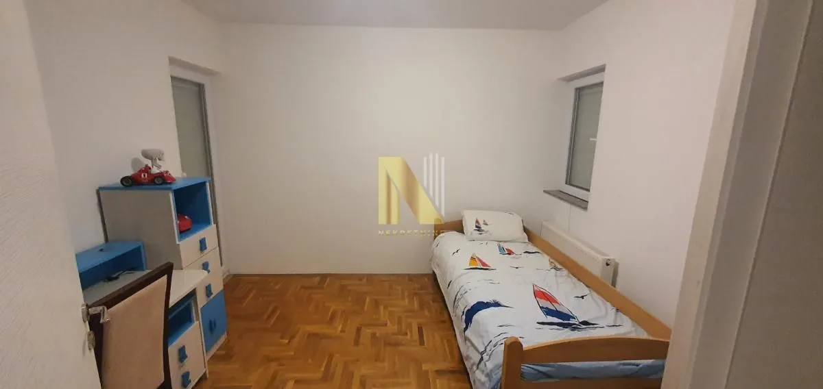 Prodaja, trosoban stan, 82m², Veternik, Novi Sad Sve Podlokacije