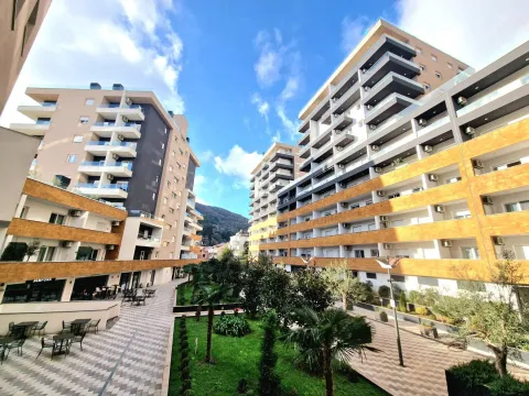 Rent, one bedroom apartment, 48m², Budva, Crna Gora - image 9