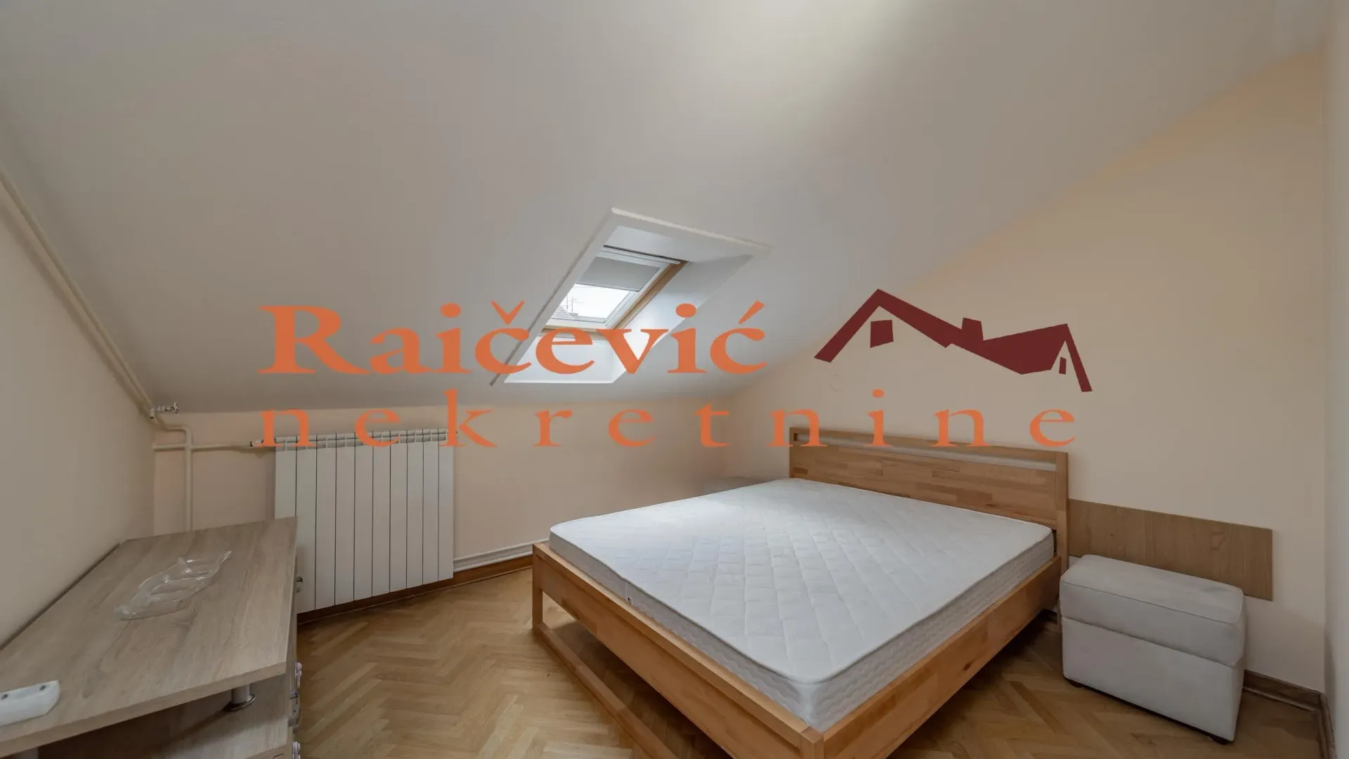 Rent, three bedroom apartment, 83m², Stari Grad, Beograd