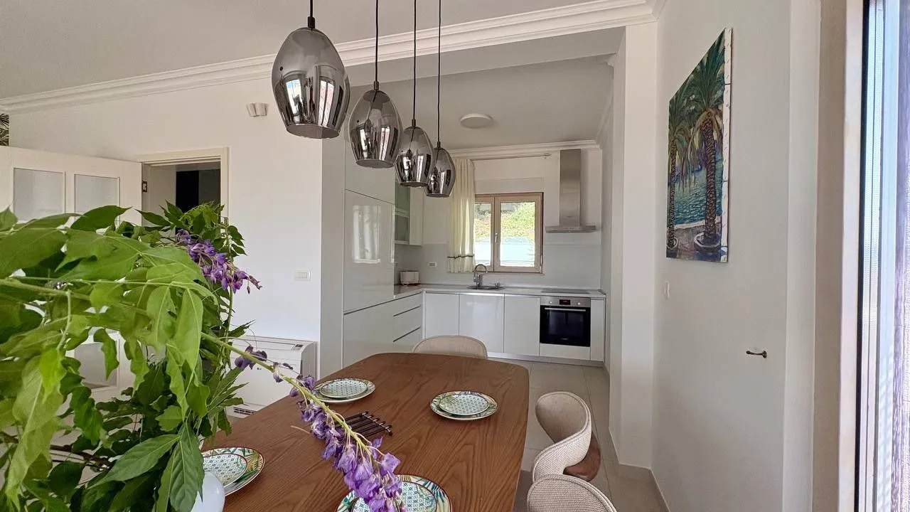 Rent, two bedroom apartment, 100m², Tivat, Crna Gora