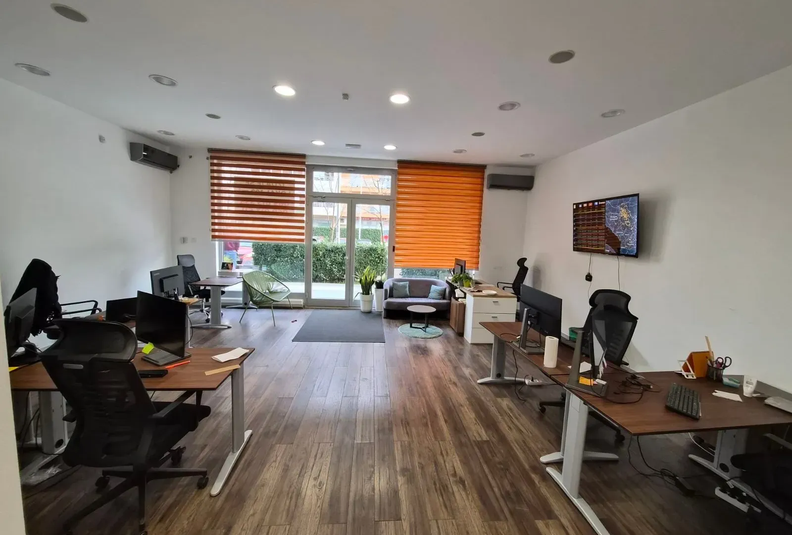 Rent, office space, 102m², City Kvart, Podgorica